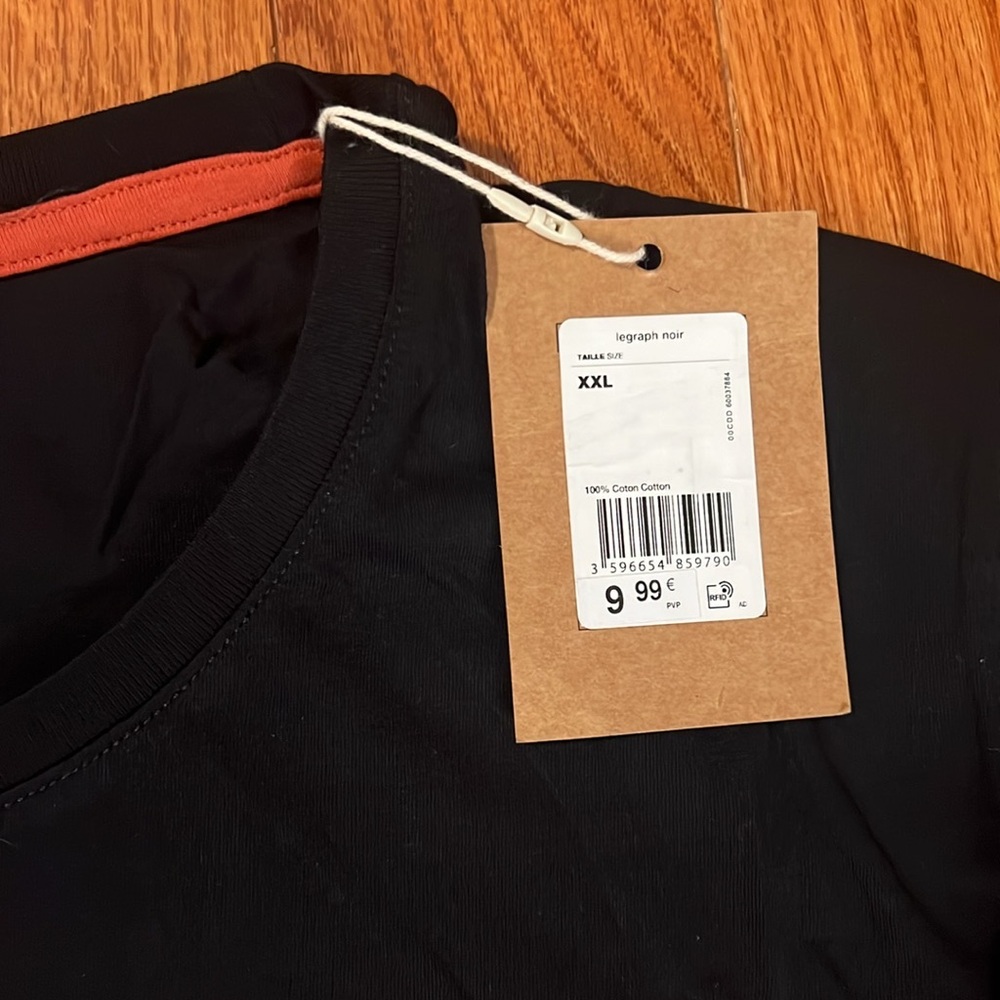 Graphic Tee Bundle - Picture 6 of 6
